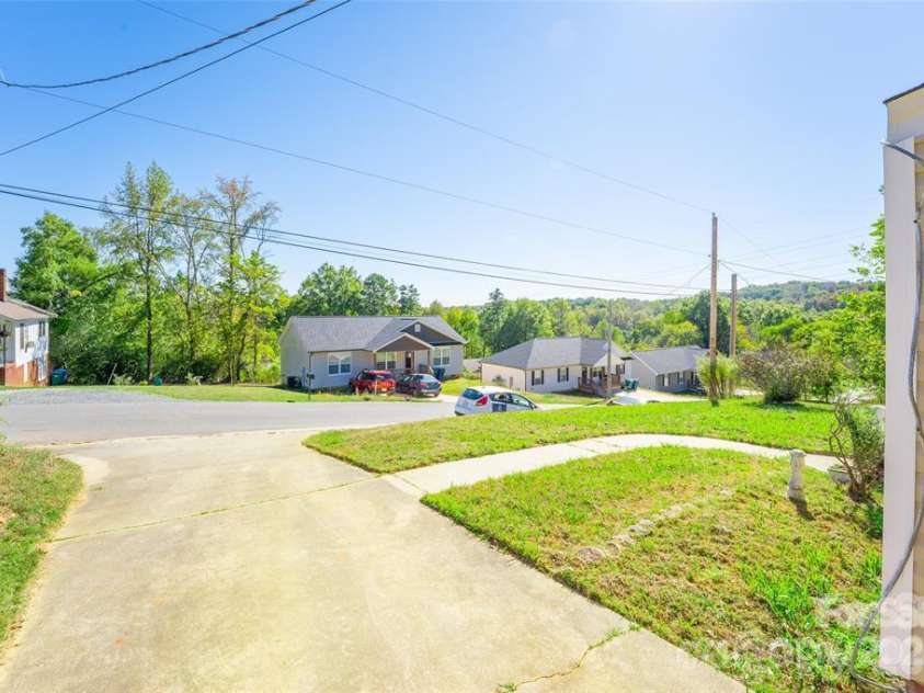 640 Mckee Street, Albemarle, NC 28001.  MLS# CAR4431307, YatesRealty ID 57392. 