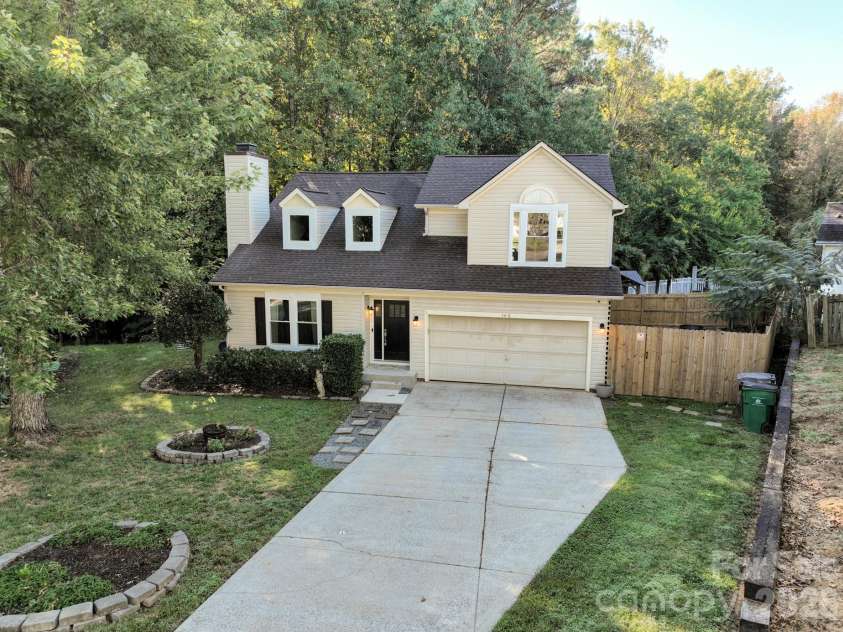 5418 Groveton Court, Charlotte, NC 28269.  MLS# CAR4433479, YatesRealty ID 57393. 