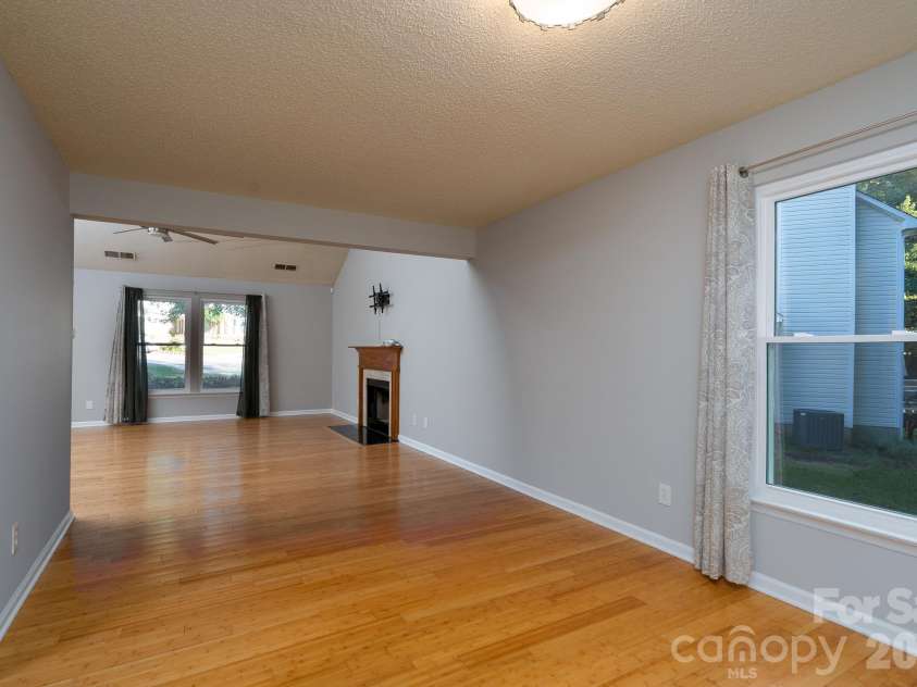 5418 Groveton Court, Charlotte, NC 28269.  MLS# CAR4433479, YatesRealty ID 57393. 