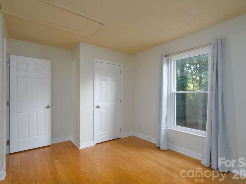 5418 Groveton Court, Charlotte, NC 28269.  MLS# CAR4433479, YatesRealty ID 57393. 