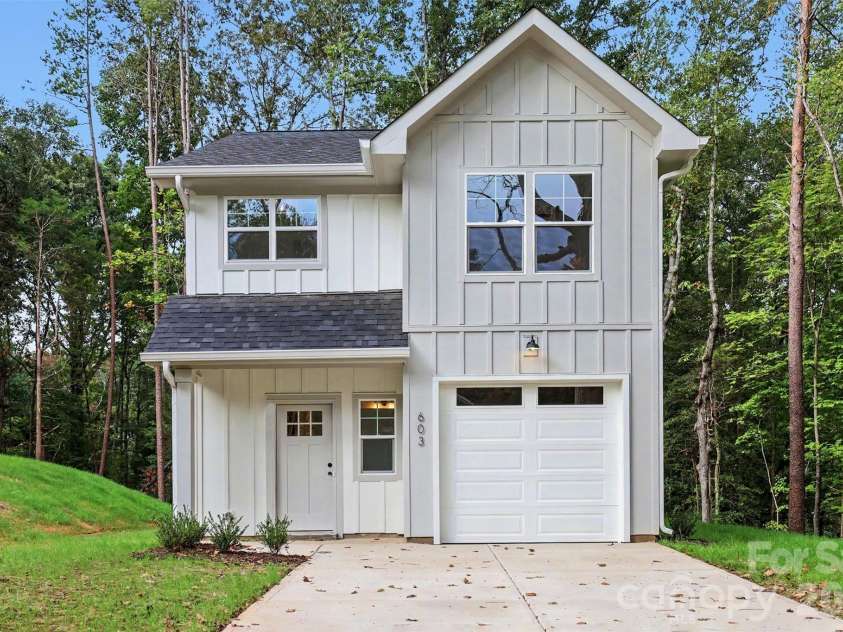 603 Lewis Street, Dallas, NC 28034.  MLS# CAR4431646, YatesRealty ID 57397. 