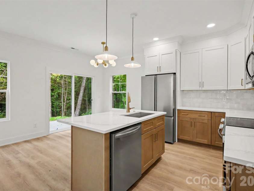 603 Lewis Street, Dallas, NC 28034.  MLS# CAR4431646, YatesRealty ID 57397. 
