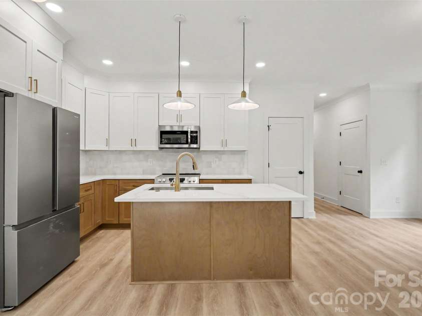 603 Lewis Street, Dallas, NC 28034.  MLS# CAR4431646, YatesRealty ID 57397. 