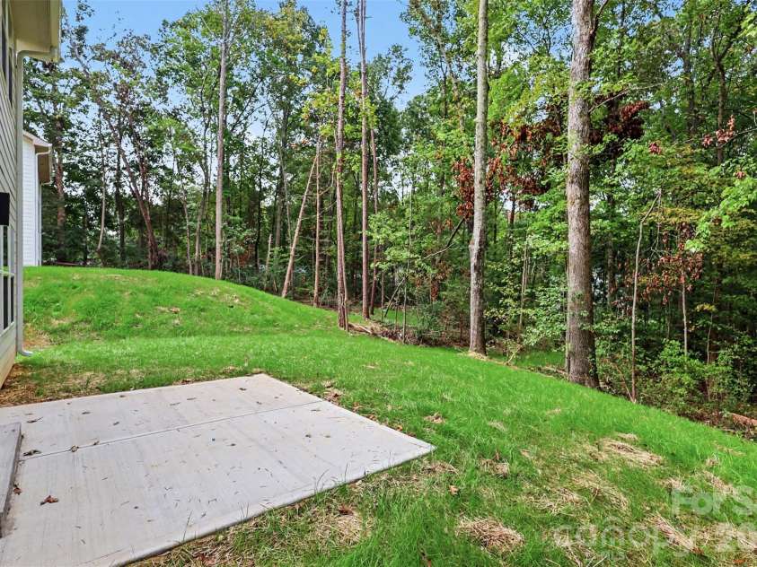 603 Lewis Street, Dallas, NC 28034.  MLS# CAR4431646, YatesRealty ID 57397. 