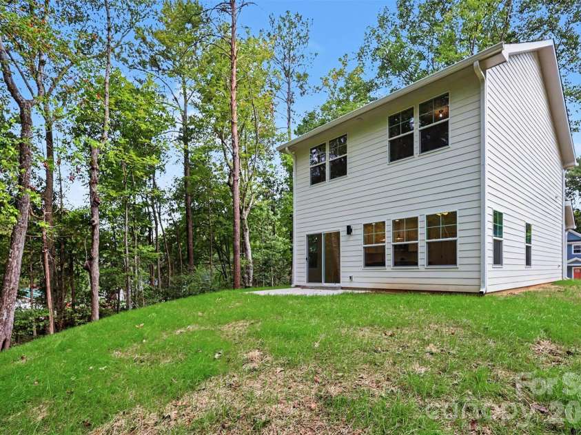 603 Lewis Street, Dallas, NC 28034.  MLS# CAR4431646, YatesRealty ID 57397. 