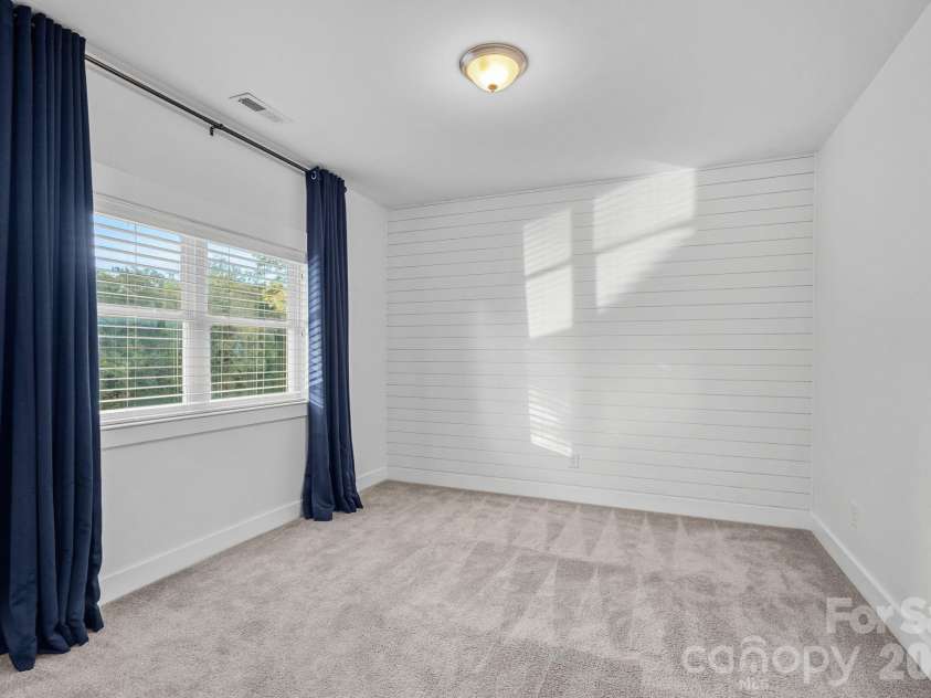 1333 Riverside Drive, Charlotte, NC 28214.  MLS# CAR4431741, YatesRealty ID 57404. 2nd Floor Bedroom 2