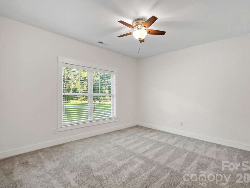 1333 Riverside Drive, Charlotte, NC 28214.  MLS# CAR4431741, YatesRealty ID 57404. 2nd Floor Bedroom 3