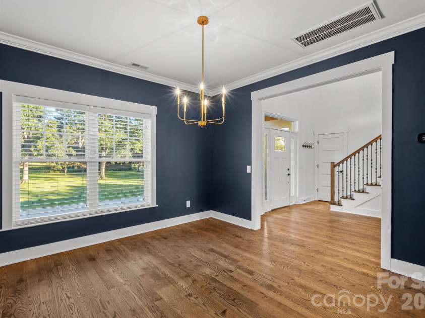 1333 Riverside Drive, Charlotte, NC 28214.  MLS# CAR4431741, YatesRealty ID 57404. 