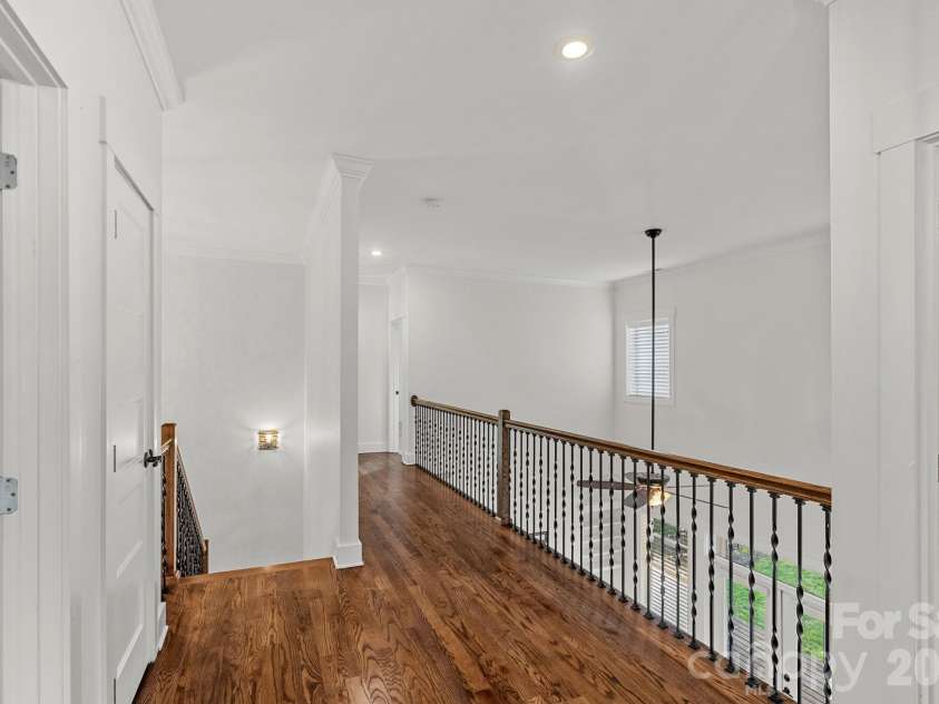 1333 Riverside Drive, Charlotte, NC 28214.  MLS# CAR4431741, YatesRealty ID 57404. Catwalk to 2 other bedrooms and 1 bath