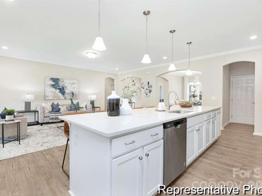 1762 Hunter Oaks Lane, Lincolnton, NC 28092.  MLS# CAR4435806, YatesRealty ID 57405. 