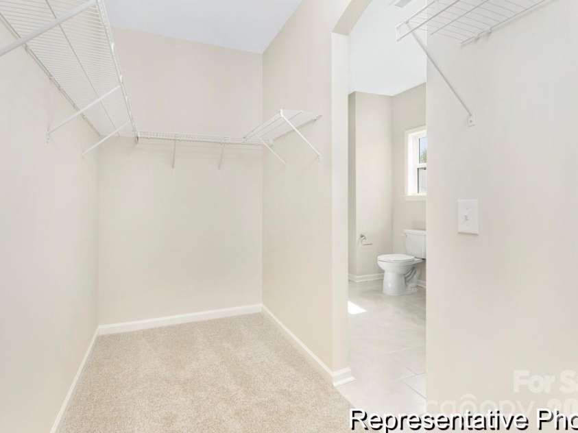 1762 Hunter Oaks Lane, Lincolnton, NC 28092.  MLS# CAR4435806, YatesRealty ID 57405. 
