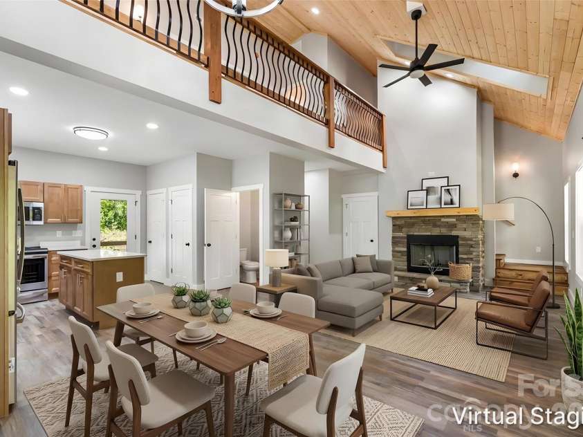 511 Blue Ridge Drive, Marion, NC 28752.  MLS# CAR4274590, YatesRealty ID 57406. 