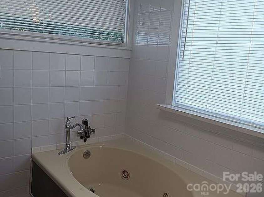4831 Sulphur Springs Road, Hickory, NC 28601.  MLS# CAR4435820, YatesRealty ID 57407. 
