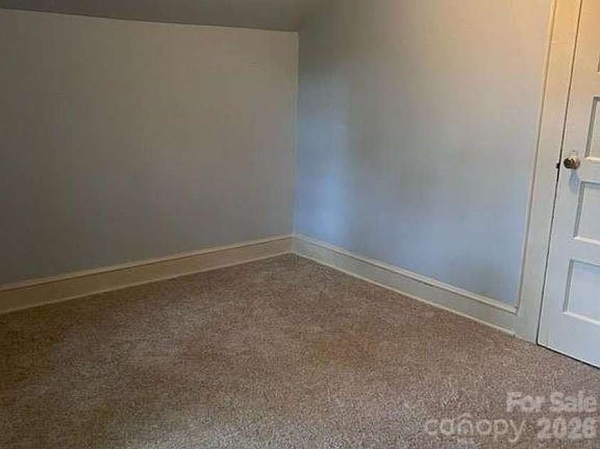 4831 Sulphur Springs Road, Hickory, NC 28601.  MLS# CAR4435820, YatesRealty ID 57407. 