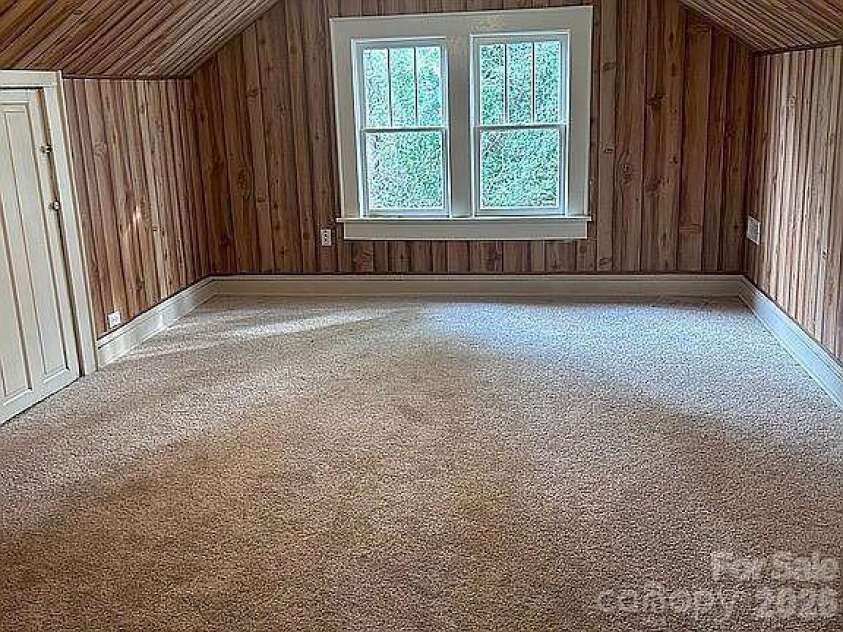 4831 Sulphur Springs Road, Hickory, NC 28601.  MLS# CAR4435820, YatesRealty ID 57407. 