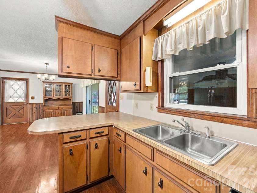 816 Central Avenue, Locust, NC 28097.  MLS# CAR4435834, YatesRealty ID 57419. Kitchen