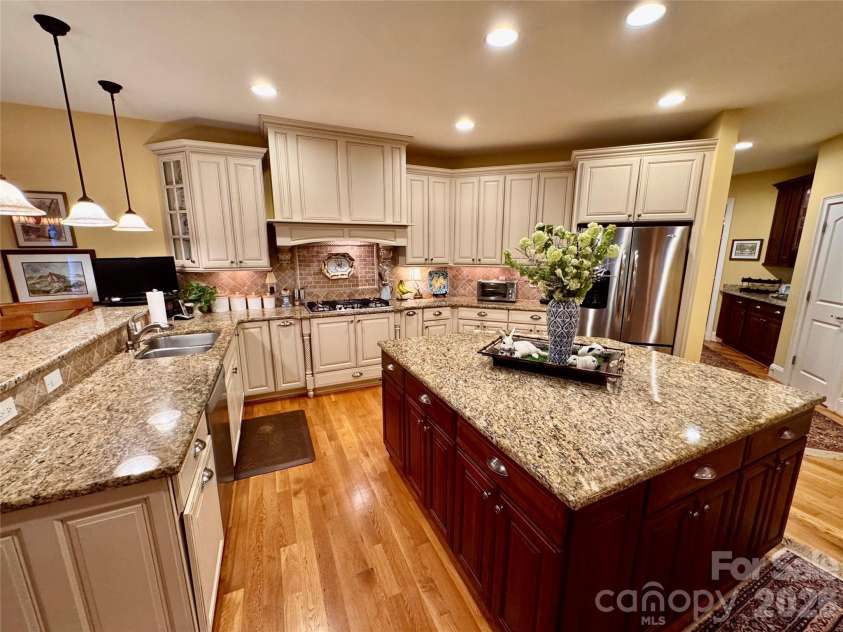 2909 Donegal Drive, Kannapolis, NC 28081.  MLS# CAR4435680, YatesRealty ID 57423. 
