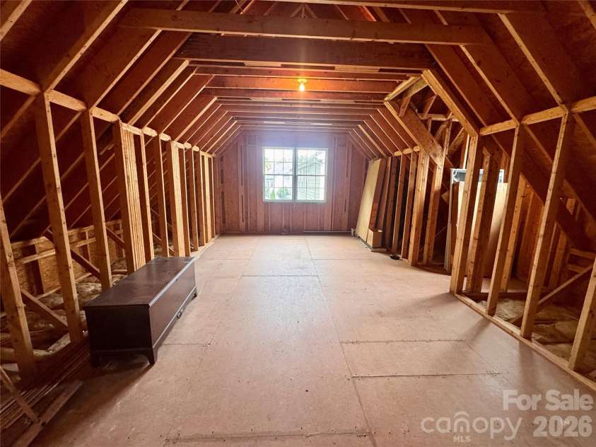 2909 Donegal Drive, Kannapolis, NC 28081.  MLS# CAR4435680, YatesRealty ID 57423. Unfinished space over the garage