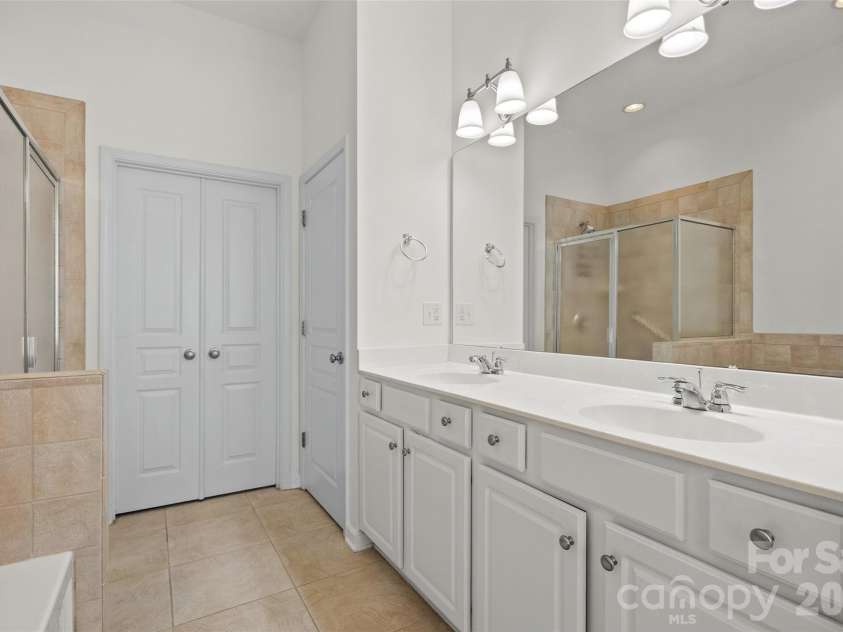 551 Pine Links Drive, Tega Cay, SC 29708.  MLS# CAR4434837, YatesRealty ID 57424. 