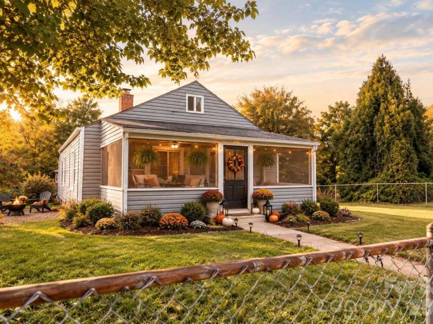 217 Lineberger Street, Shelby, NC 28150.  MLS# CAR4434778, YatesRealty ID 57430. 