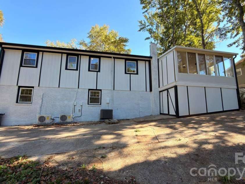 169 8th Avenue, Conover, NC 28613.  MLS# CAR4433431, YatesRealty ID 57431. 