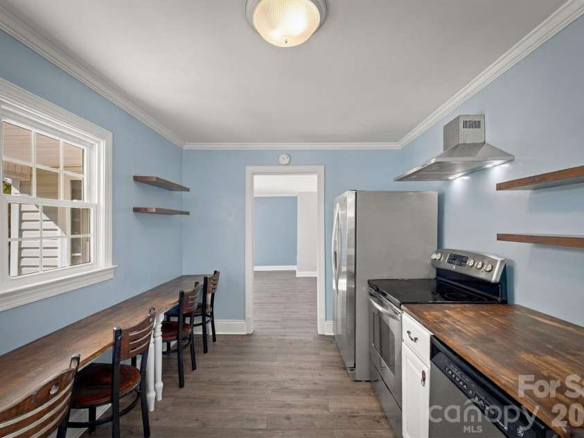 2941 Highland Drive, Lincolnton, NC 28092.  MLS# CAR4431446, YatesRealty ID 57433. 