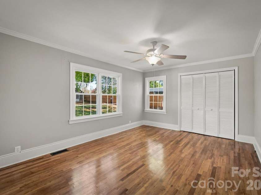 2941 Highland Drive, Lincolnton, NC 28092.  MLS# CAR4431446, YatesRealty ID 57433. 