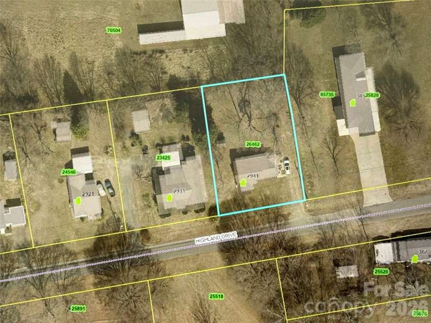 2941 Highland Drive, Lincolnton, NC 28092.  MLS# CAR4431446, YatesRealty ID 57433. 