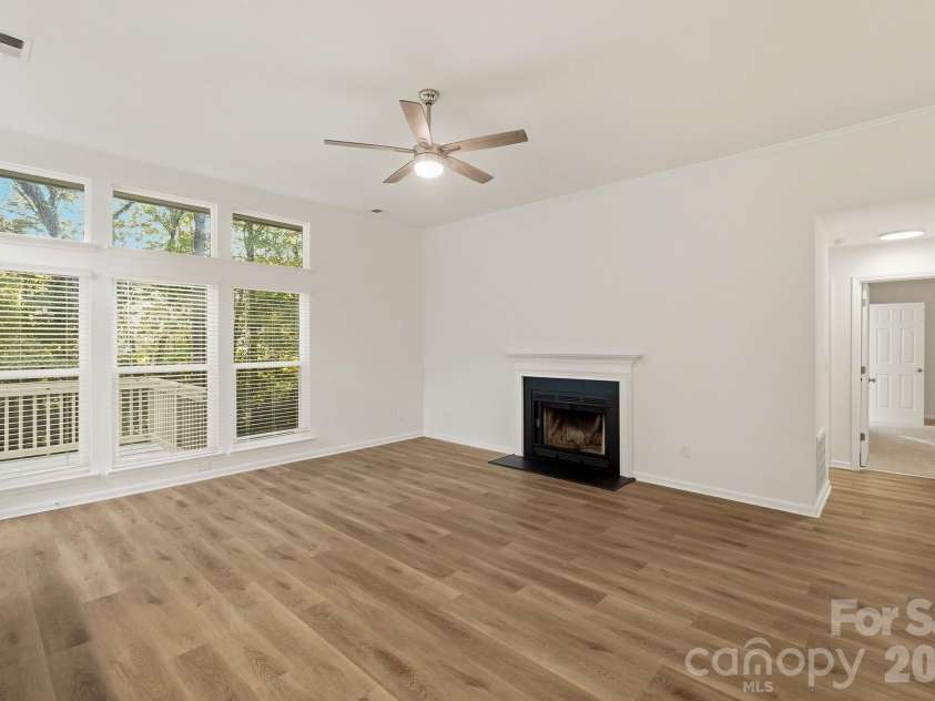 6044 Acadian Woods Drive, Charlotte, NC 28227.  MLS# CAR4430884, YatesRealty ID 57437. 