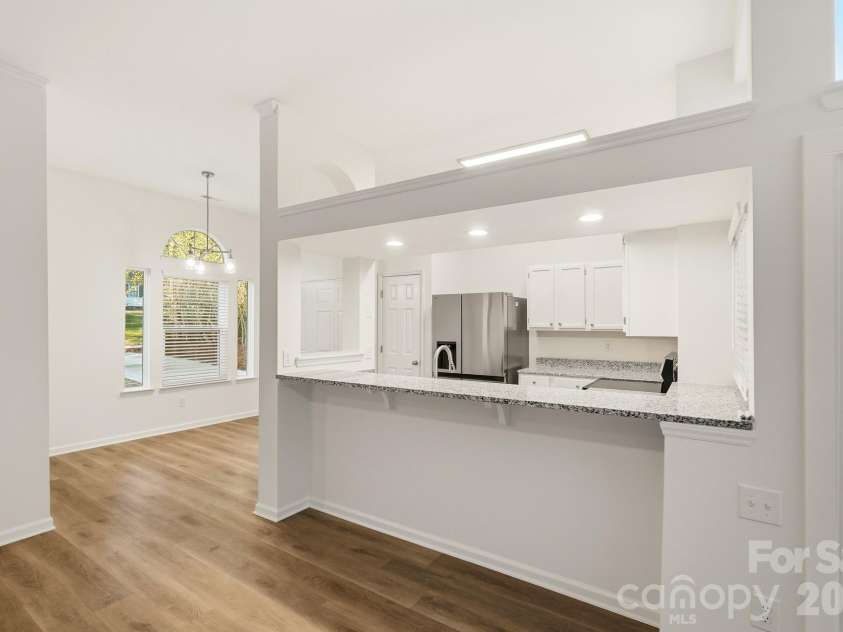 6044 Acadian Woods Drive, Charlotte, NC 28227.  MLS# CAR4430884, YatesRealty ID 57437. 