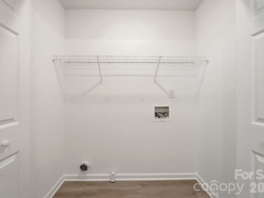 6044 Acadian Woods Drive, Charlotte, NC 28227.  MLS# CAR4430884, YatesRealty ID 57437. 