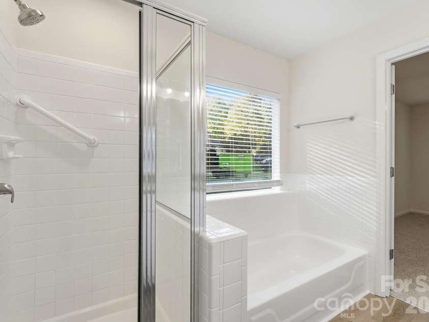 6044 Acadian Woods Drive, Charlotte, NC 28227.  MLS# CAR4430884, YatesRealty ID 57437. 
