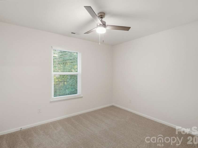 6044 Acadian Woods Drive, Charlotte, NC 28227.  MLS# CAR4430884, YatesRealty ID 57437. 