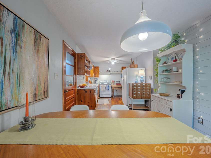 75 Harrison Hill Road, Swannanoa, NC 28778.  MLS# CAR4435357, YatesRealty ID 57440. 