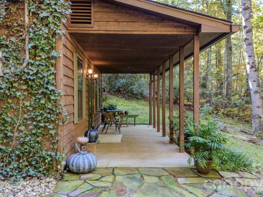 75 Harrison Hill Road, Swannanoa, NC 28778.  MLS# CAR4435357, YatesRealty ID 57440. 