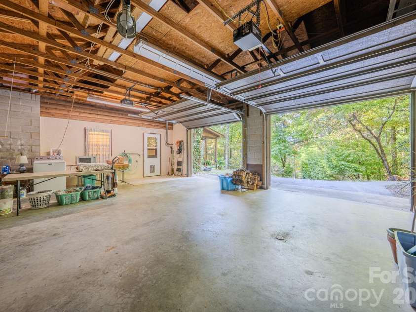 75 Harrison Hill Road, Swannanoa, NC 28778.  MLS# CAR4435357, YatesRealty ID 57440. 