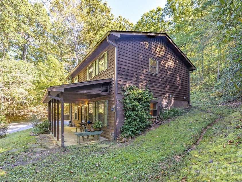 75 Harrison Hill Road, Swannanoa, NC 28778.  MLS# CAR4435357, YatesRealty ID 57440. 