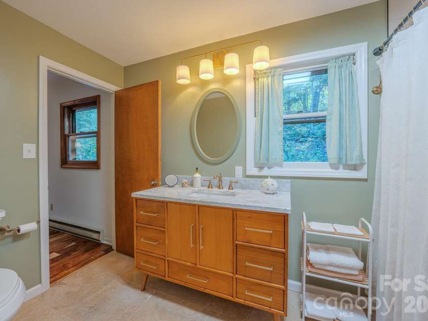 75 Harrison Hill Road, Swannanoa, NC 28778.  MLS# CAR4435357, YatesRealty ID 57440. 