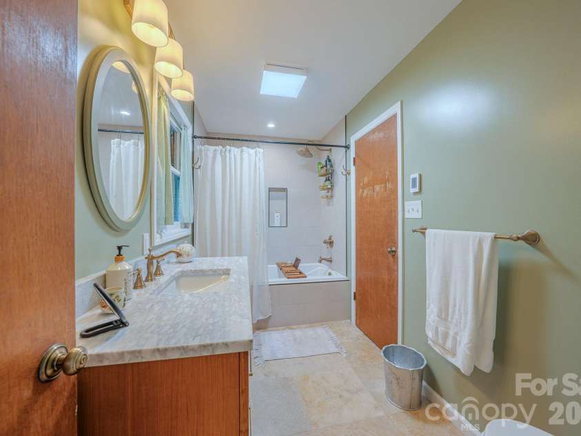 75 Harrison Hill Road, Swannanoa, NC 28778.  MLS# CAR4435357, YatesRealty ID 57440. 