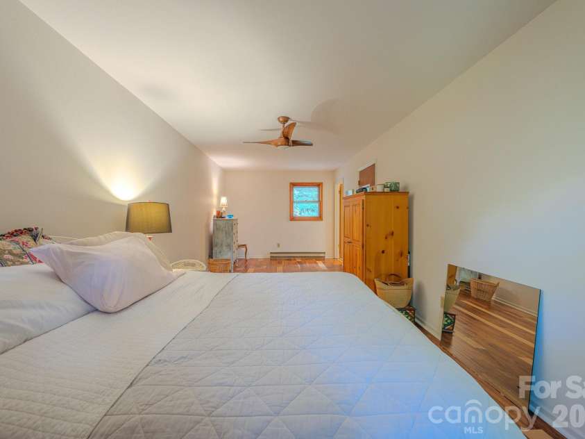75 Harrison Hill Road, Swannanoa, NC 28778.  MLS# CAR4435357, YatesRealty ID 57440. 