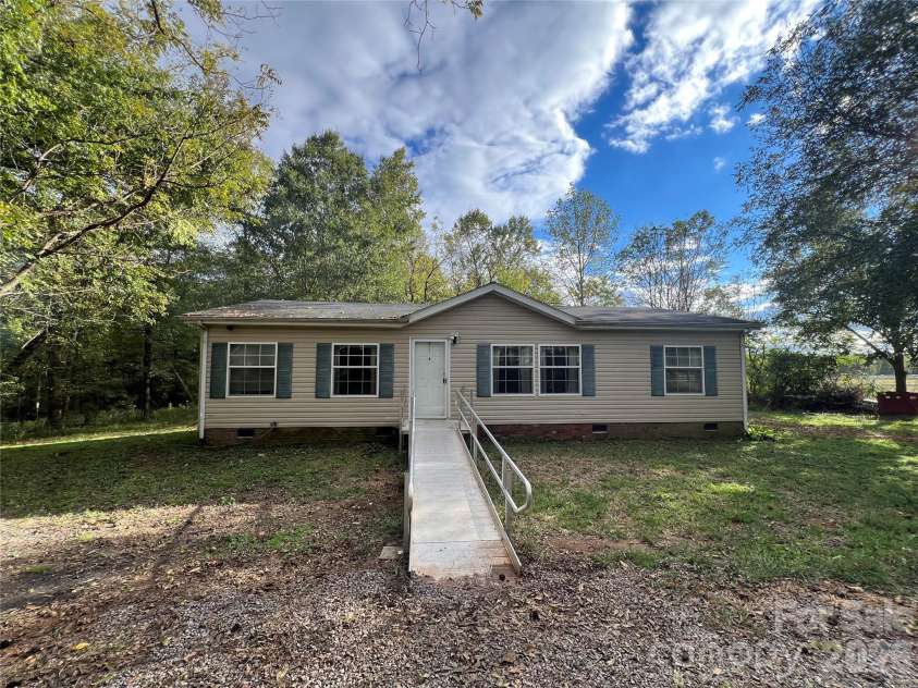25838 Lingerfelt Road, Albemarle, NC 28001.  MLS# CAR4413650, YatesRealty ID 57442. 