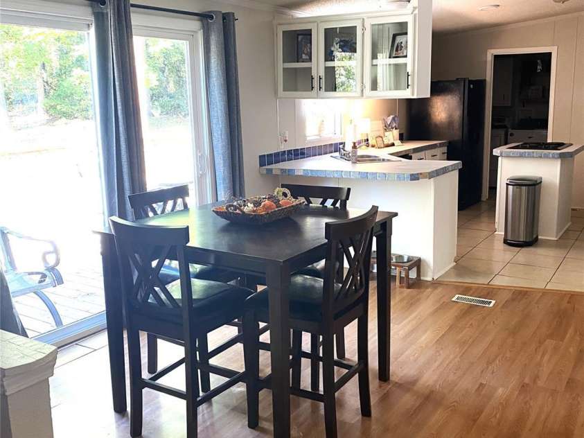 140 High Ridge Circle, Maiden, NC 28650.  MLS# CAR4422471, YatesRealty ID 57448. 