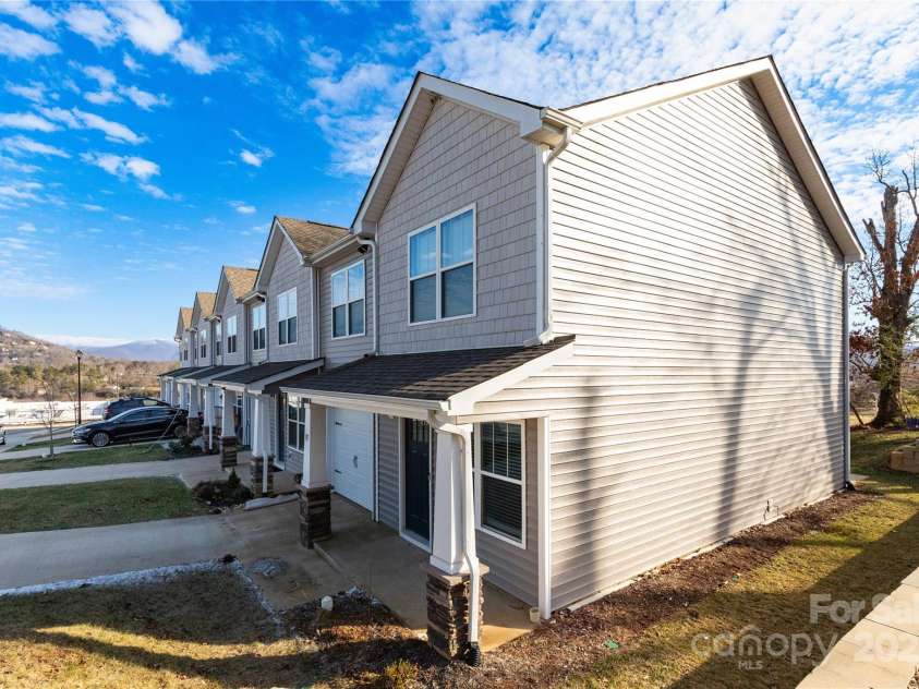 103 Gregory Court, Weaverville, NC 28787.  MLS# CAR4211989, YatesRealty ID 5745. View from side