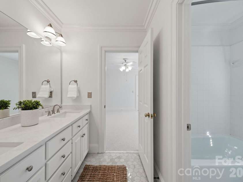 1211 Jericho Lane, Charlotte, NC 28270.  MLS# CAR4433855, YatesRealty ID 57454. 