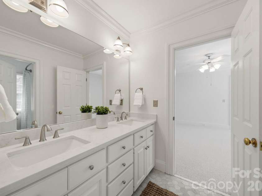 1211 Jericho Lane, Charlotte, NC 28270.  MLS# CAR4433855, YatesRealty ID 57454. 