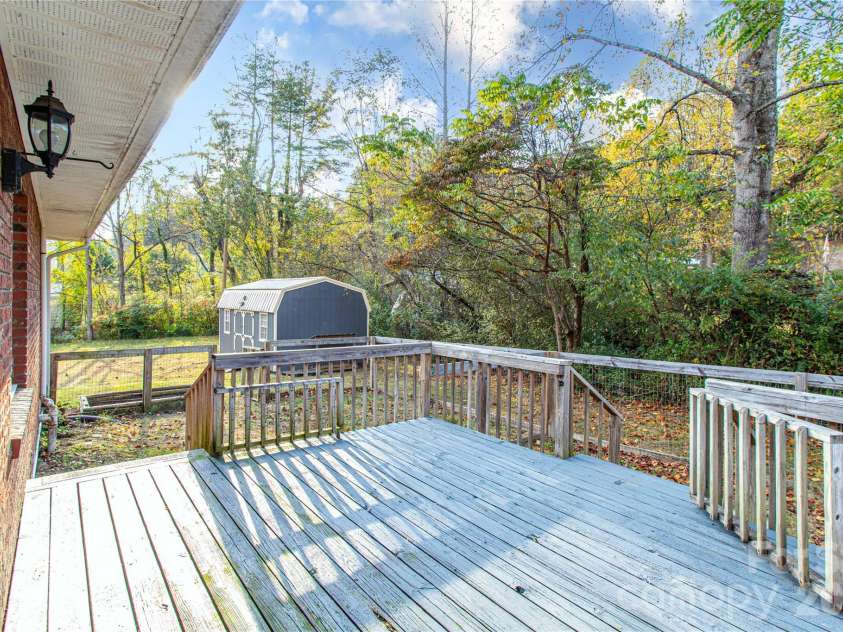 140 Catheys Creek Church Road, Brevard, NC 28712.  MLS# CAR4435775, YatesRealty ID 57462. 