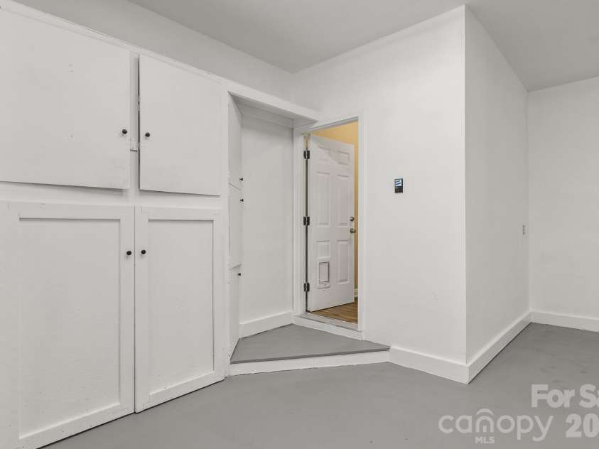 139 Scarlet Tanager Road, Troutman, NC 28166.  MLS# CAR4430438, YatesRealty ID 57465. 