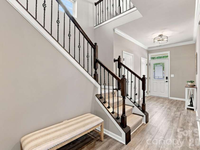 2516 Alyssa Lane, Charlotte, NC 28208.  MLS# CAR4434284, YatesRealty ID 57469. 