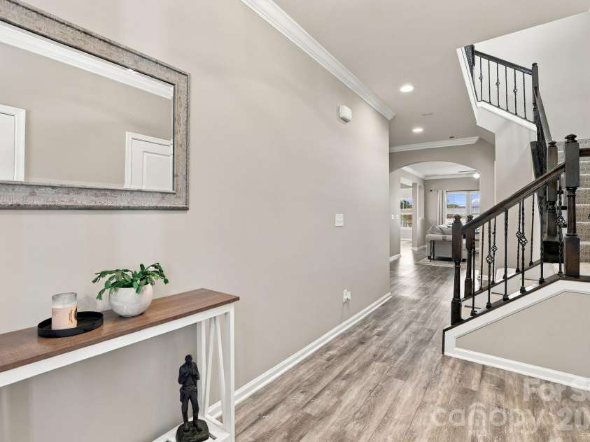 2516 Alyssa Lane, Charlotte, NC 28208.  MLS# CAR4434284, YatesRealty ID 57469. 