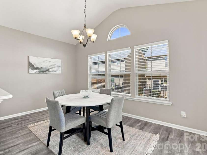 2516 Alyssa Lane, Charlotte, NC 28208.  MLS# CAR4434284, YatesRealty ID 57469. 
